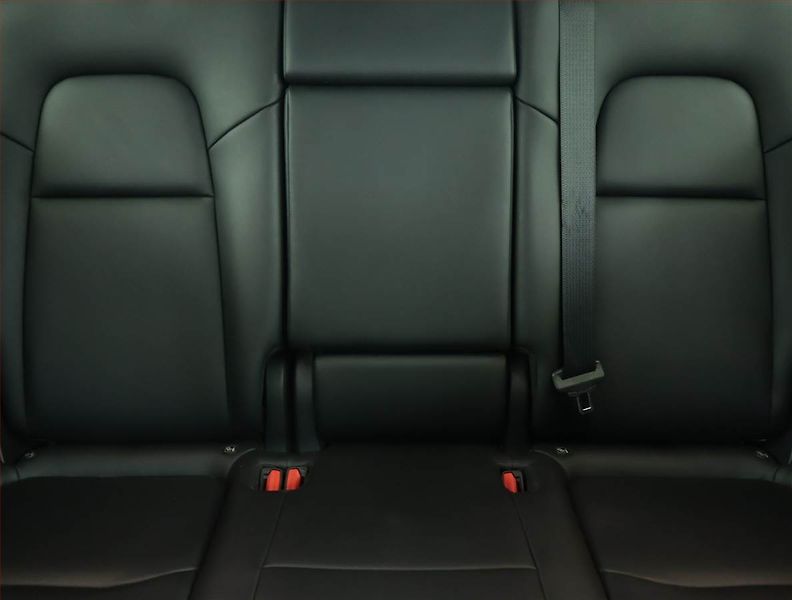 Tesla Model Y (2022) Long Range AWD 79kWh, SoH 93% - fotka 10 z 21