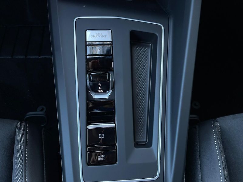 Volkswagen Golf (2025) 1,5 TSI eHybrid 150 kW 6DSG  P - fotka 20 z 21