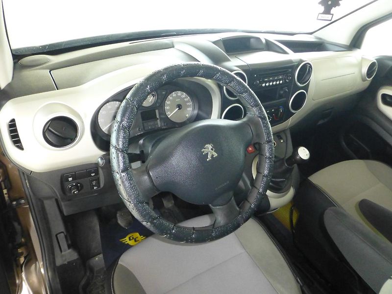 Peugeot Partner Tepee (2013) 1,6HDI*KLIMATIZACE - fotka 12 z 22