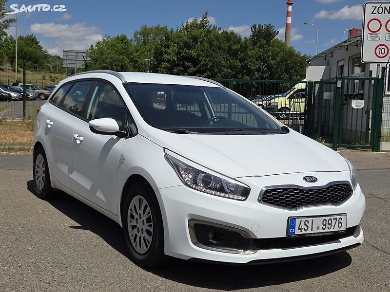 Kia Ceed (2018) na splátky všem od 10%akontace - fotka 3 z 14