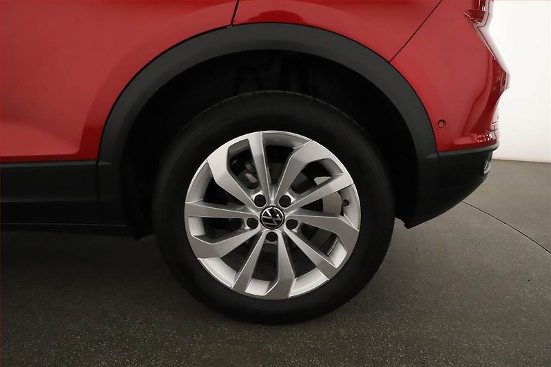 Volkswagen T-Roc (2024) 1.0 TSI - fotka 14 z 14