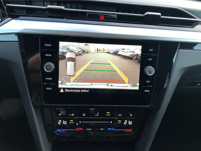 Volkswagen Arteon SB R-Line 2,0 TDI 7DSG 4MOT - fotka 20 z 30