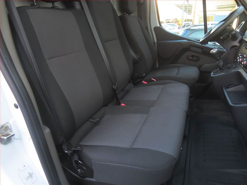 Renault Master (2021) 2.3 dCi 135, L3H2, 12m3, 1.0t - fotka 9 z 16
