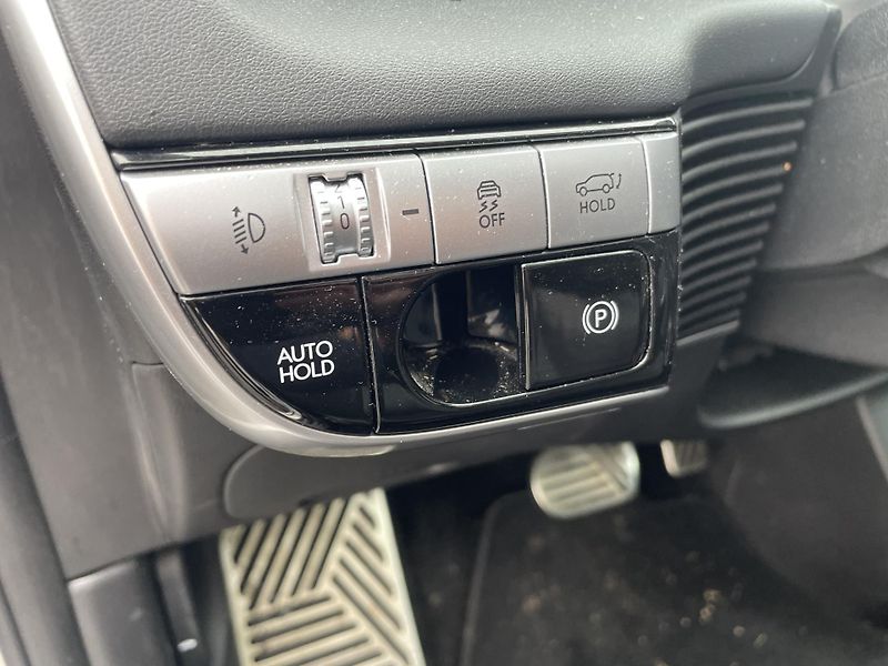 Hyundai Ioniq 5 (2021) 73 Kwh Style 4x4  ČR  - fotka 21 z 31