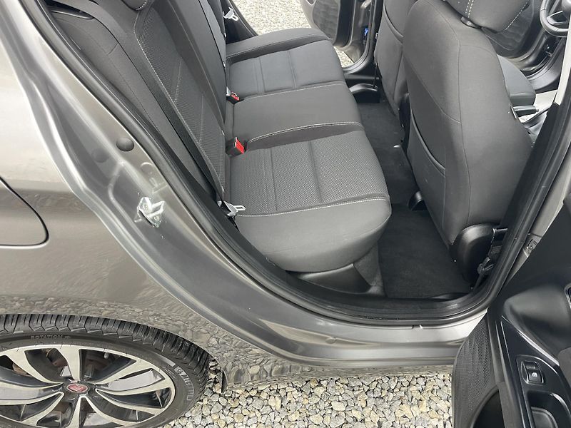 Fiat Tipo 1.4Ti-JET 120PS LPG LOUNGE TOP - fotka 138 z 187