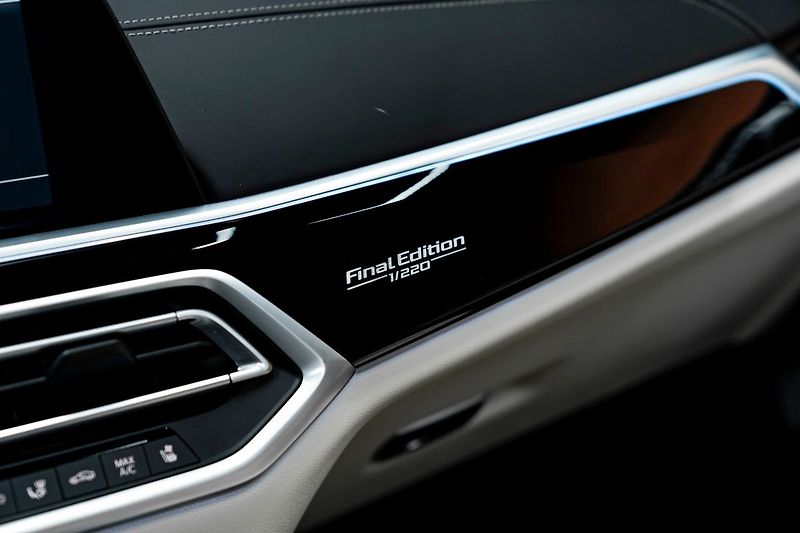 BMW X5 M50d Final edition - fotka 20 z 28