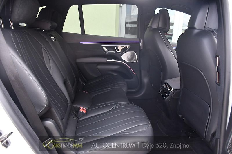 Mercedes-Benz EQS 580 4MATIC AMG 5L-ZÁRUKA  - fotka 16 z 64
