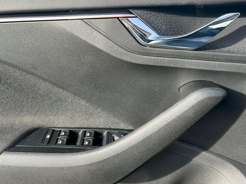 Škoda Scala (2024) 1.0 TSI 85kW Top Selection DSG - fotka 12 z 27