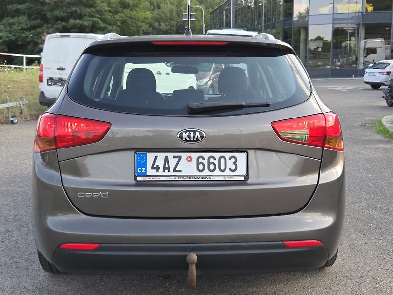 Kia Ceed 1,6i KOMBI i na splátky VŠEM!  - fotka 5 z 11