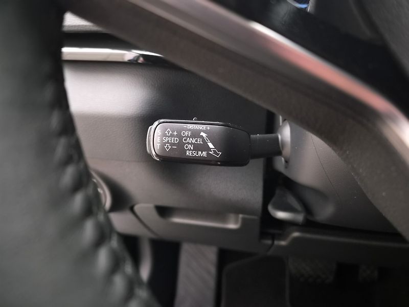 Škoda Karoq 1.5 TSI Top selection - fotka 11 z 25