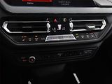 BMW Řada 1 (2019) Luxury Line 116d, Automat - náhled 15