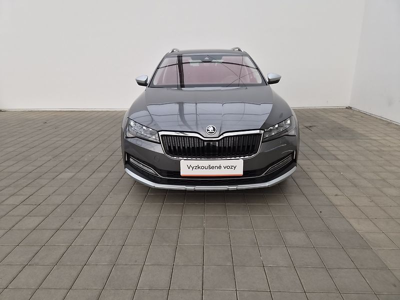 Škoda Superb 2.0 TDI 4x4 Scout - fotka 4 z 29