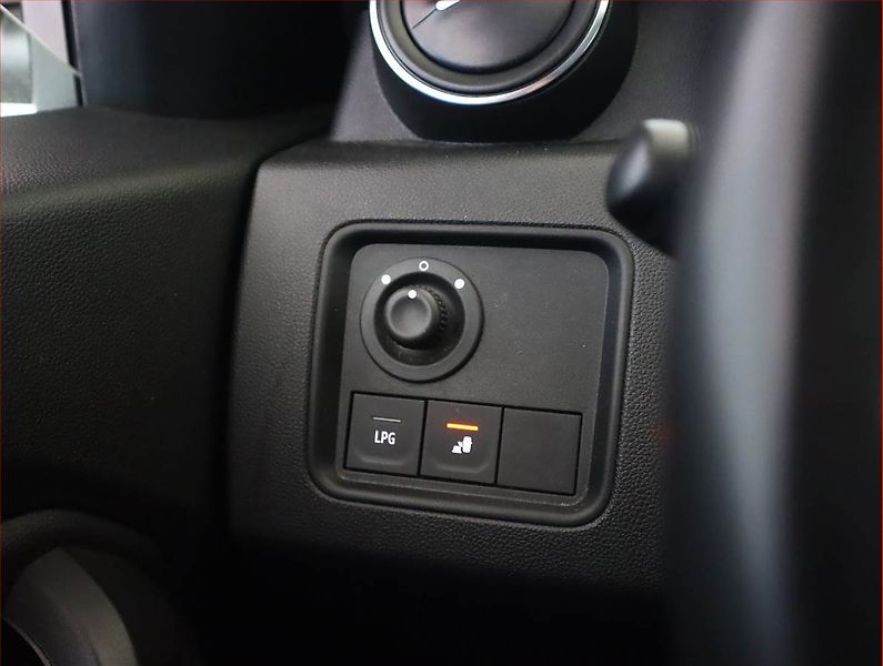 Dacia Duster (2021) 1.0 TCe, LPG, ČR,1.maj - fotka 16 z 17