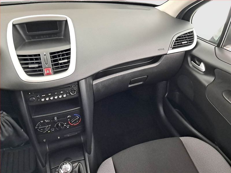 Peugeot 207 (2009) 1.4 VTi, nová STK - fotka 8 z 15
