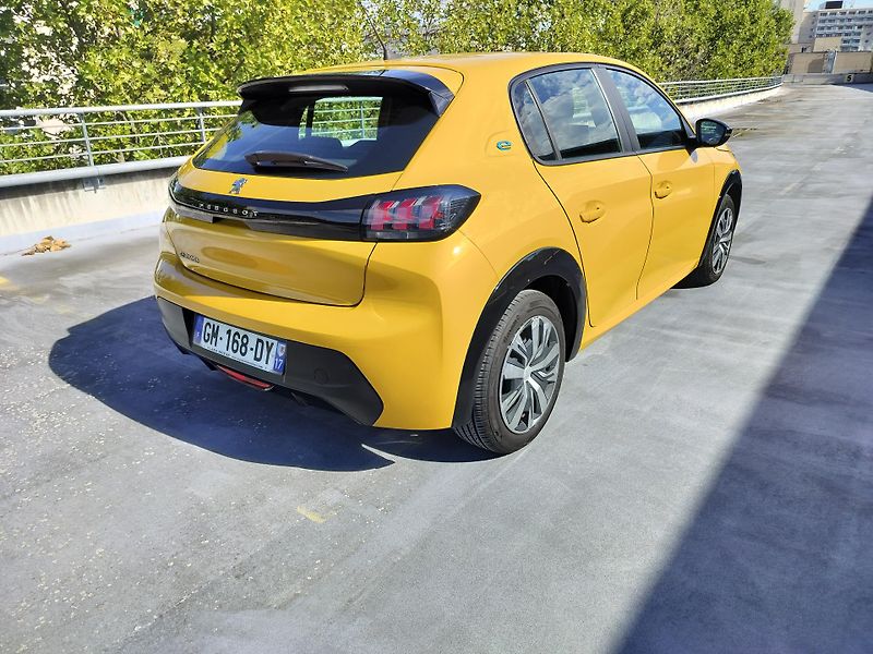 Peugeot 208 e - fotka 5 z 22