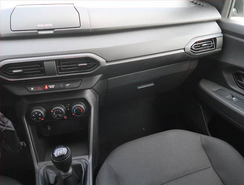 Dacia Sandero (2021) 1.0 SCe, ČR,1.maj, Tempomat - fotka 8 z 16