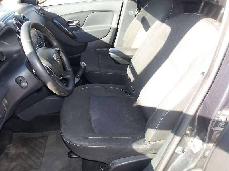 Dacia Logan 0,9TCe LPG+BENZIN  ČR - fotka 13 z 22