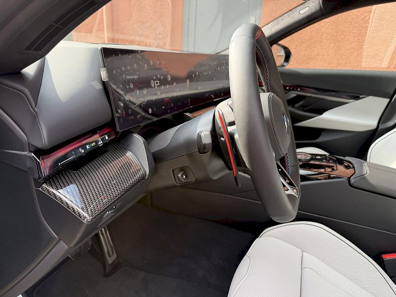 BMW M5 Touring Individual NEW Garance - fotka 43 z 55