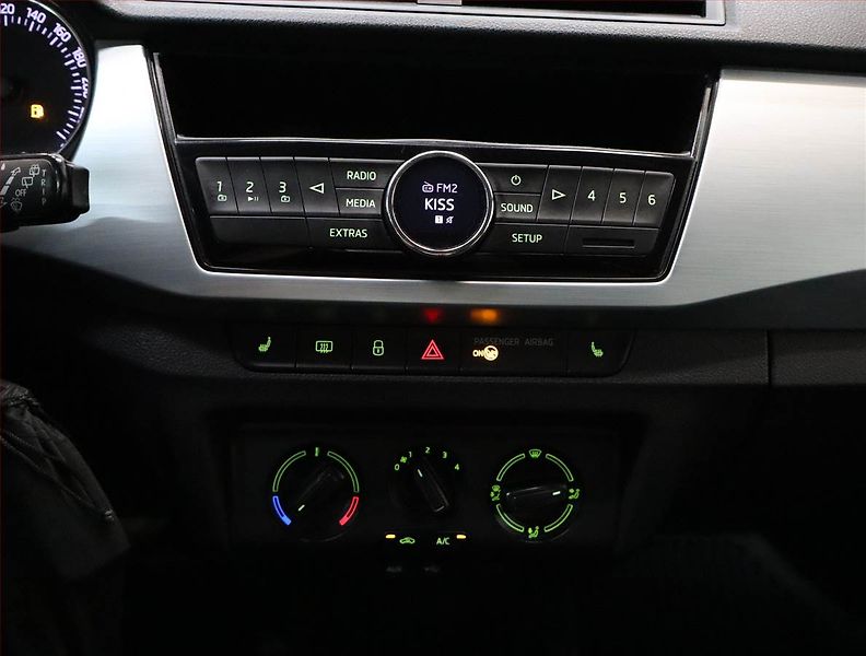 Škoda Fabia (2016) Ambition 1.0, ČR,1.maj - fotka 12 z 16
