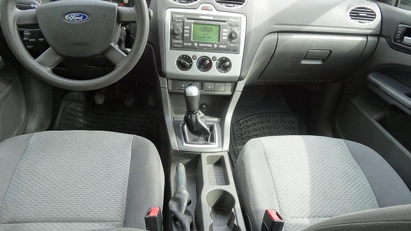 Ford Focus Kombi 1.6i 74kW LPG Taž.zař. - fotka 4 z 18