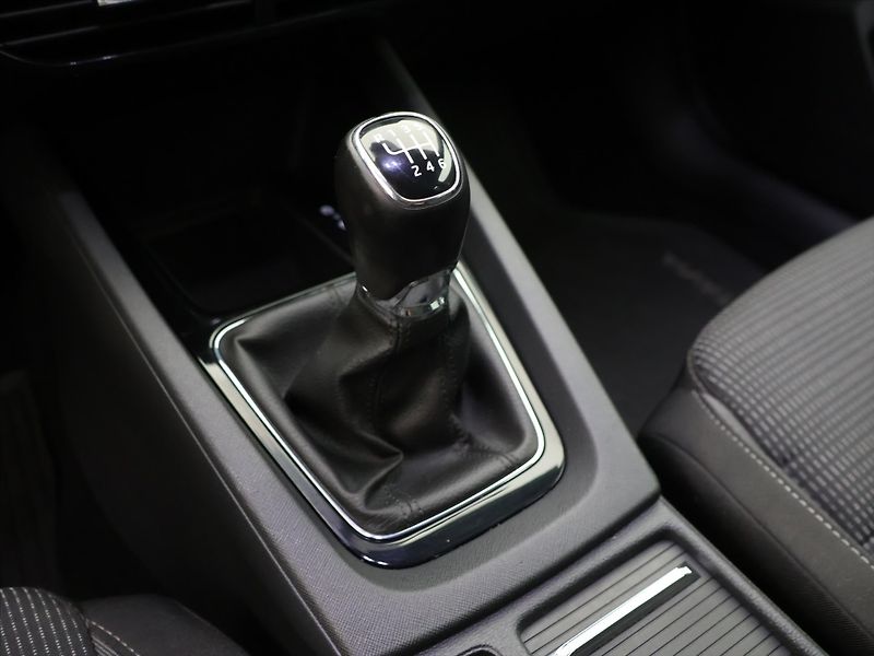 Škoda Octavia 2,0 TDI 85kW Ambition CZ DPH - fotka 23 z 32