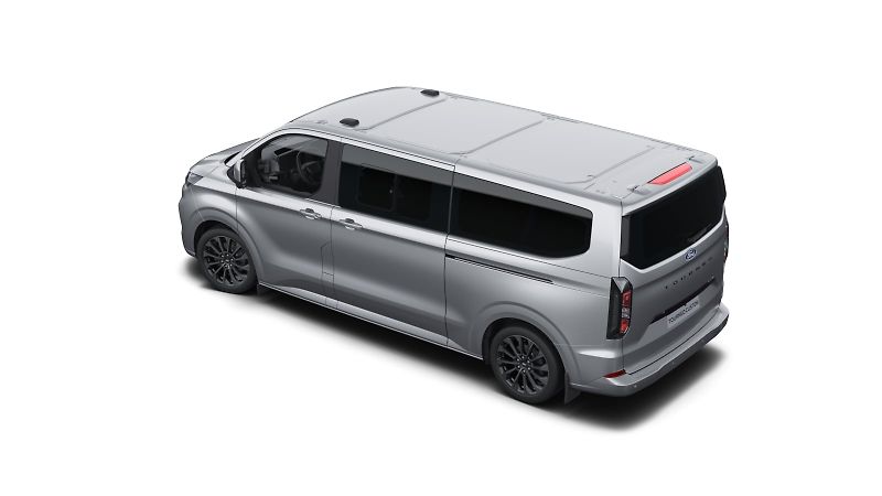 Ford Tourneo Custom (2026) Titanium X L2, Tourneo, 2.0 Ec - fotka 6 z 9