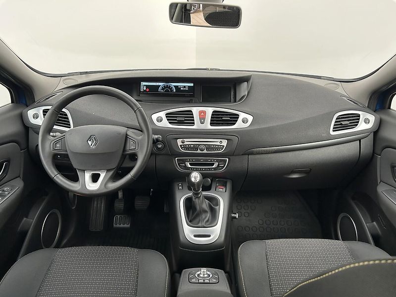 Renault Scénic 1.4 16v Dynamique - fotka 5 z 30