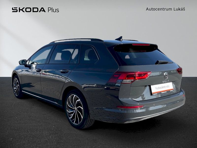 Volkswagen Golf (2022) Variant 1,0TSi 81kW Life 6G - fotka 31 z 33