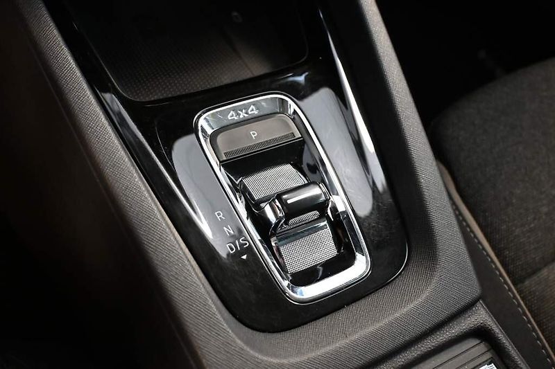 Škoda Octavia (2023) 2.0 SCOUT 4x4 DSG Matrix LED T - fotka 20 z 36