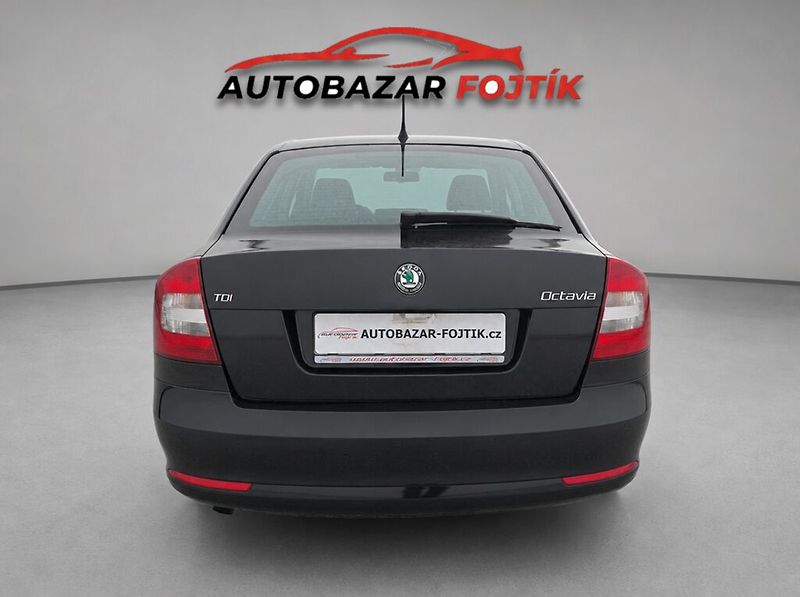 Škoda Octavia (2012) 1.6 TDi 77Kw Elegance - fotka 6 z 23