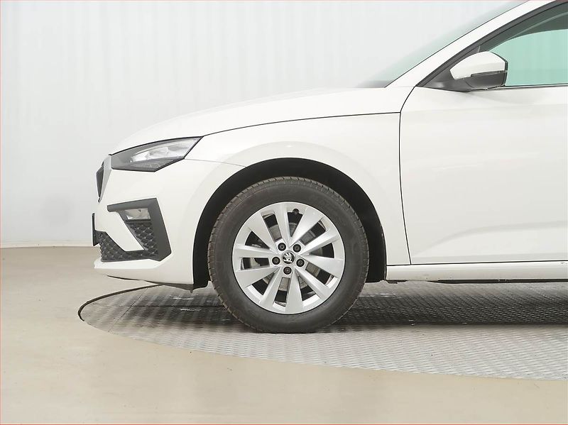 Škoda Scala (2024) 1.0 TSI, Top Selection - fotka 15 z 17