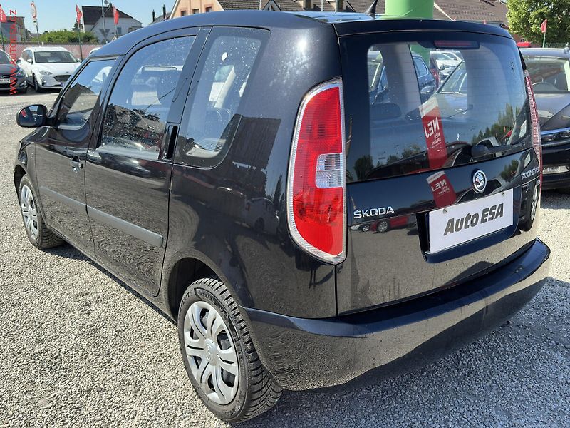Škoda Roomster (2013) 1.2TSi, AC, STK4/28 - fotka 6 z 16