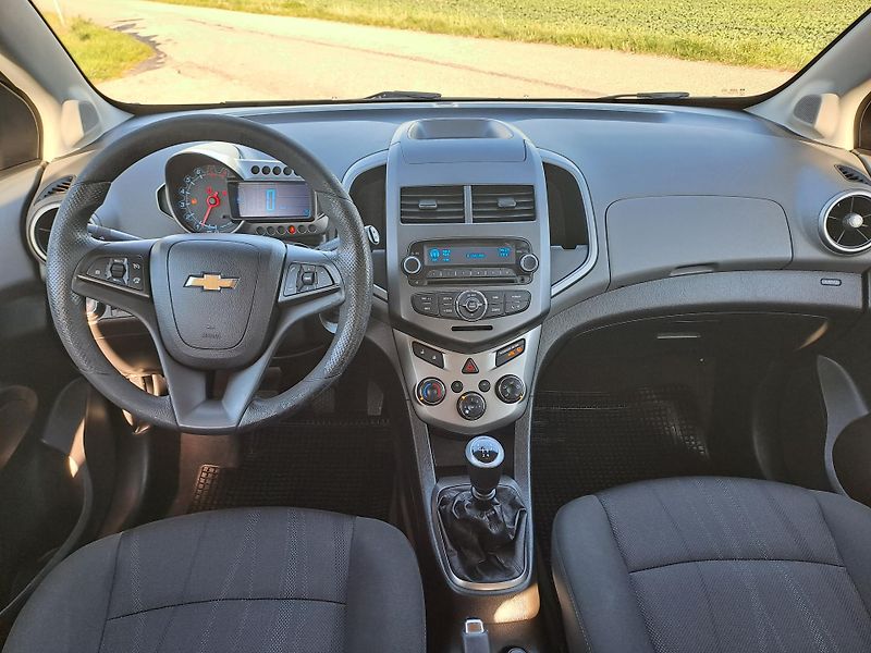 Chevrolet Aveo (2013) 1.2 2x KOLA, TAŽNÉ, SERVISKA - fotka 17 z 29