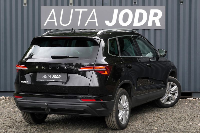 Škoda Karoq 1.5 TSI 110 kW, Kamera,Keyless - fotka 8 z 41