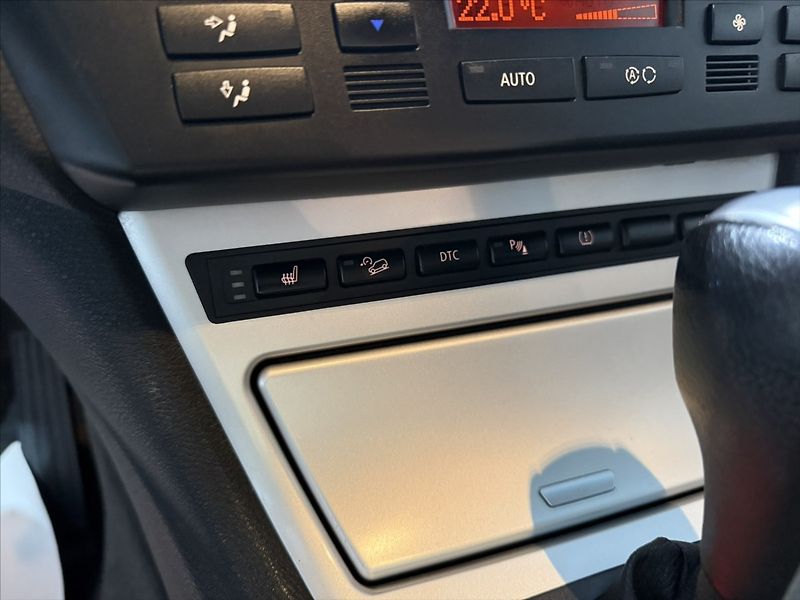 BMW X3 2,0   D 130kW XD AUTOMAT KůŽE - fotka 18 z 43