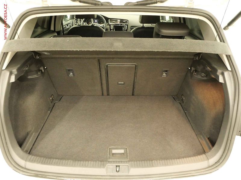 Volkswagen Golf (2013) 1.4TSi, LED, AC - fotka 7 z 19