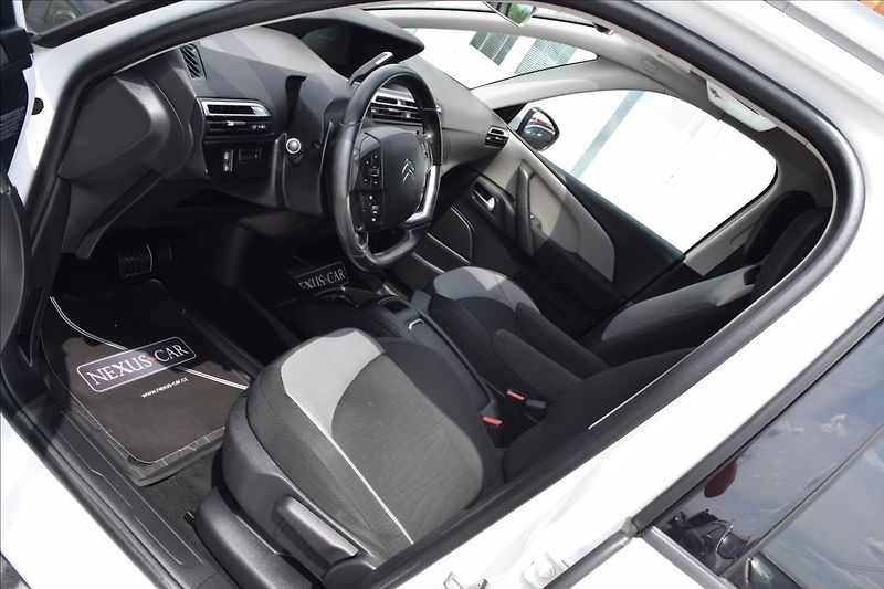 Citroën C4 Picasso 2,0 HDI 110KW AUTOMAT 7MÍST - fotka 15 z 48