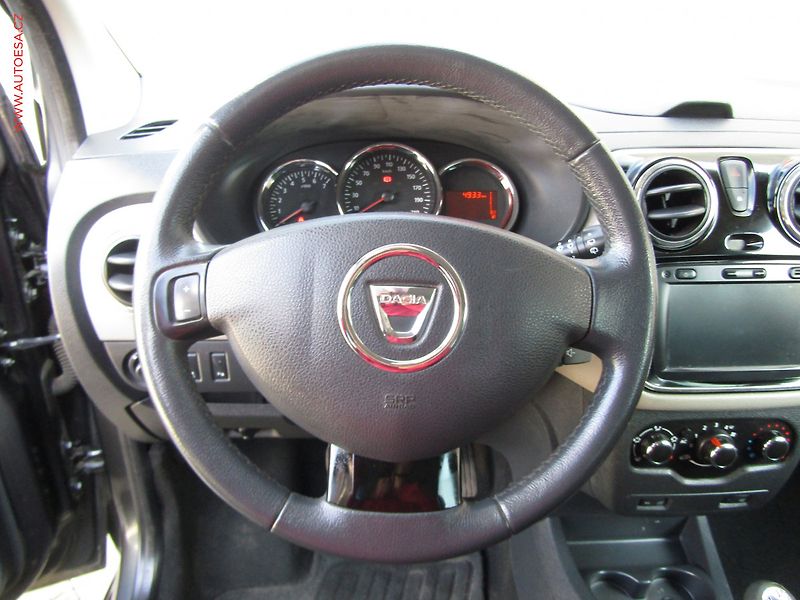 Dacia Lodgy (2013) 1.2 TCe, AC, navi, park.asist - fotka 16 z 17