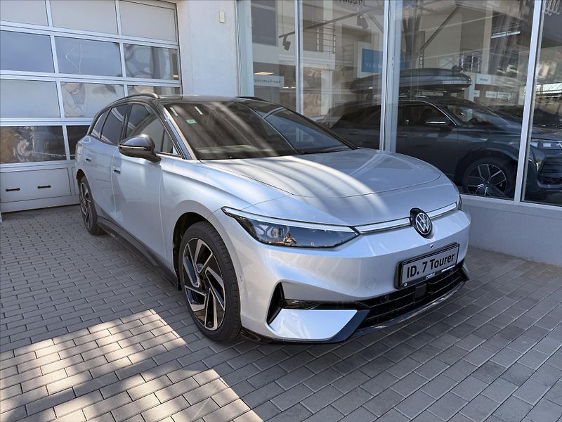 Volkswagen ID.7 Tourer (2025) 210 kW 77kWh  Pro People - fotka 3 z 23