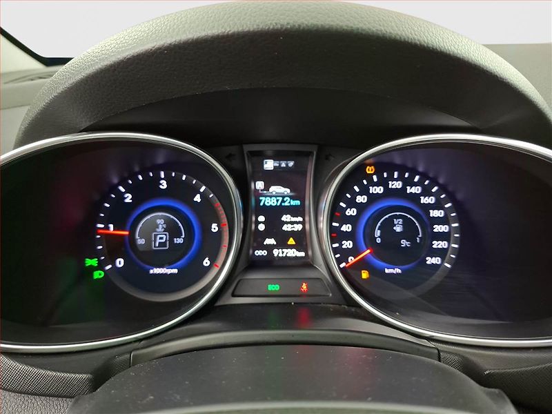 Hyundai Santa Fe (2013) 2.2 CRDi, 4X4, Automat - fotka 11 z 22