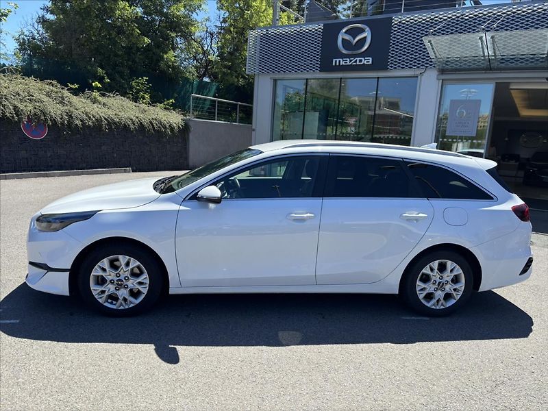 Kia Ceed 1,5 TGDi 118kW AT TOP NAVI - fotka 2 z 44