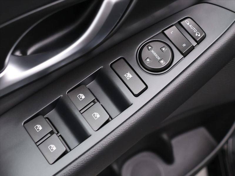 Hyundai i30 1,5 T-GDI N Line SmartKey CZ - fotka 11 z 31
