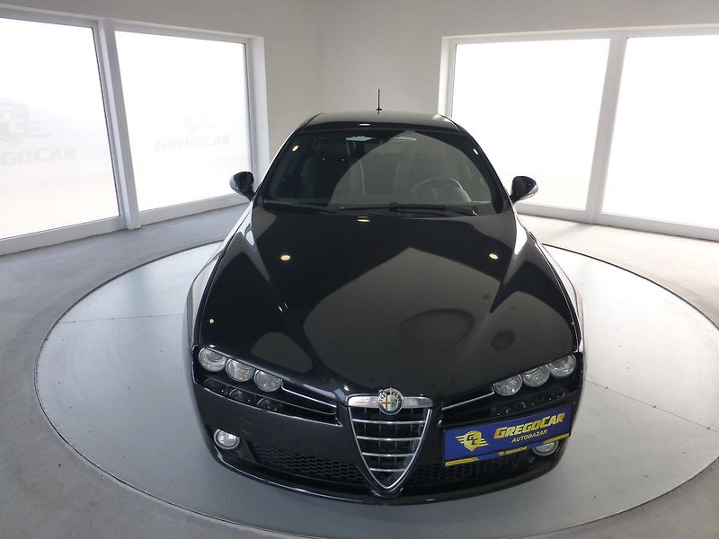 Alfa Romeo 159 (2007) 1,9JTD-110KW*VYHŘ.SED**XENONY* - fotka 2 z 27