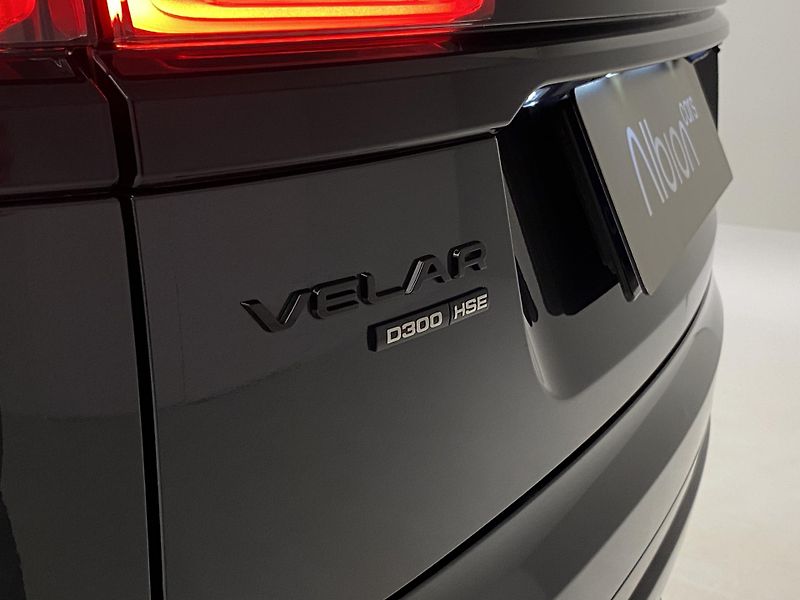 Land Rover Range Rover Velar D300 R-DYNAMIC HSE AWD AUT  - fotka 33 z 47