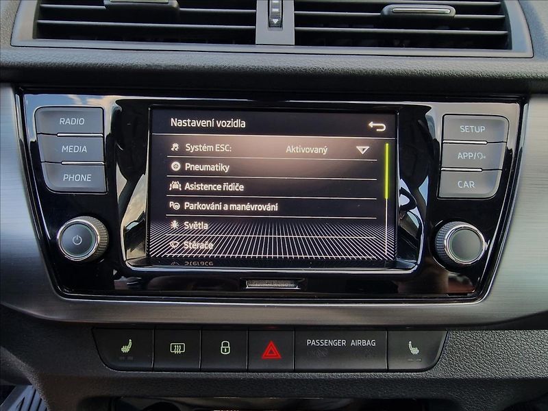 Škoda Fabia 1.0 TSI Style Combi,ČR,1.Maj. - fotka 29 z 48