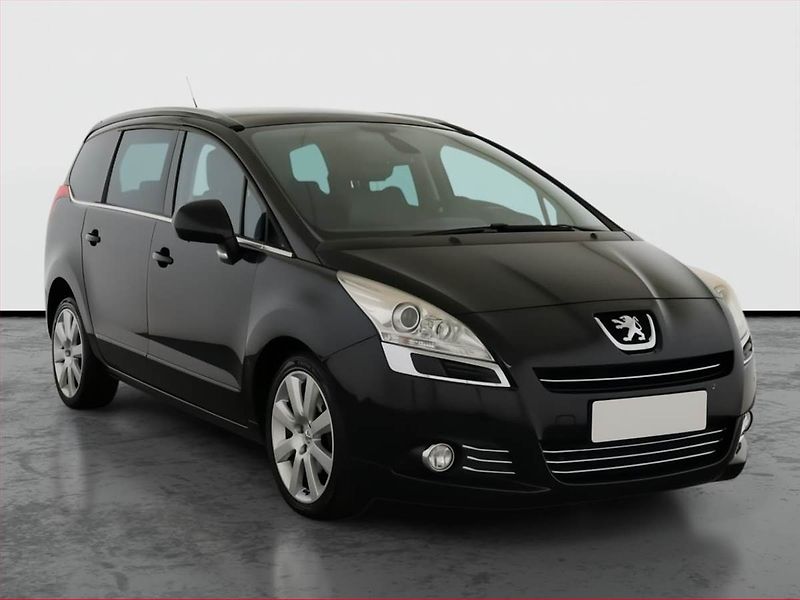 Peugeot 5008 (2011) 2.0 HDI, Navi, Xenony - fotka 1 z 16