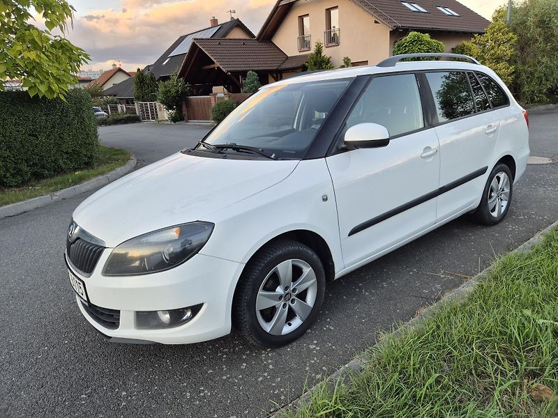 Škoda Fabia (2014) Škoda Fabia Combi 1.4 63 kW  - fotka 6 z 15