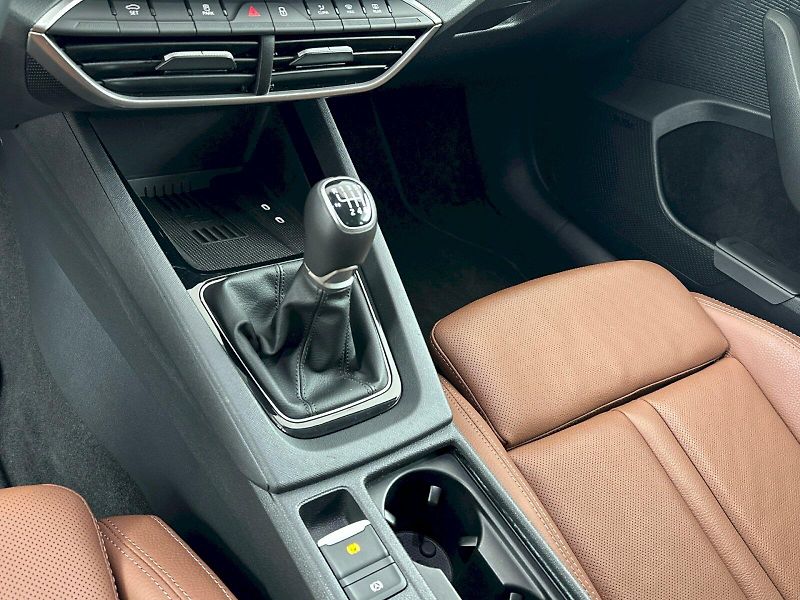 Škoda Octavia (2024) Combi 1,5TSI 110kW Exclusive S - fotka 21 z 33
