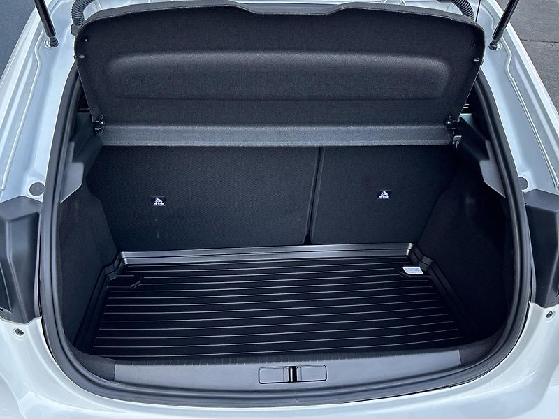 Peugeot 208 STYLE - fotka 10 z 28