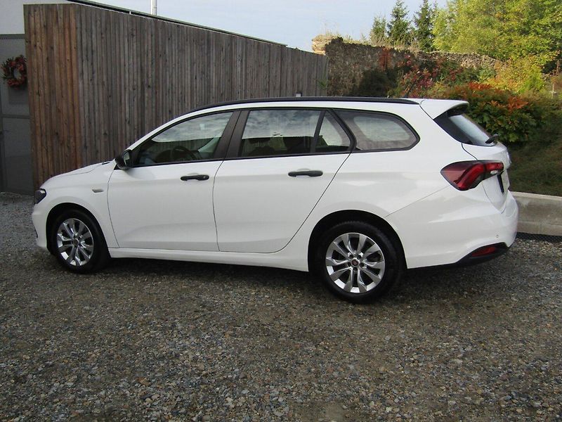 Fiat Tipo (2018) 1.4 16V 70kW - fotka 4 z 39